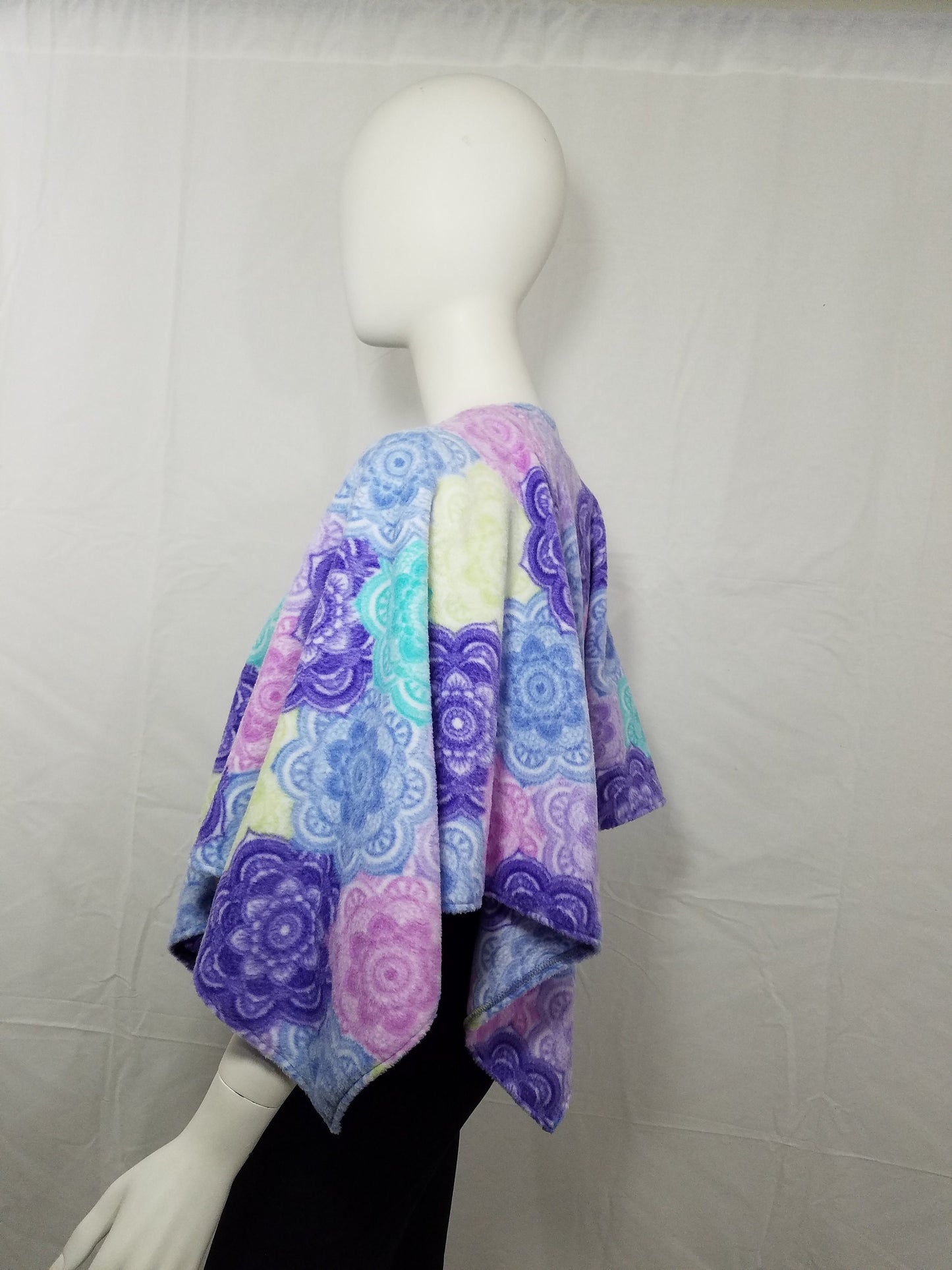Triangle poncho- pastel floral fleece (US 2-6; XS-S)