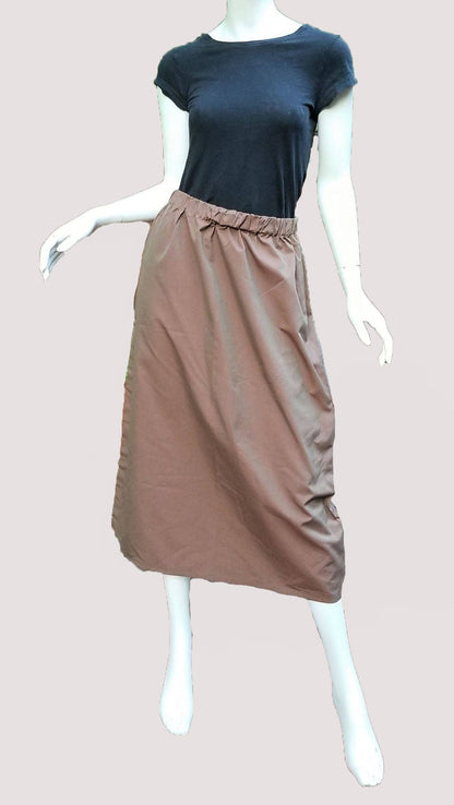 Shimmery Brown Skirt with Elastic Waist (size: US 6)