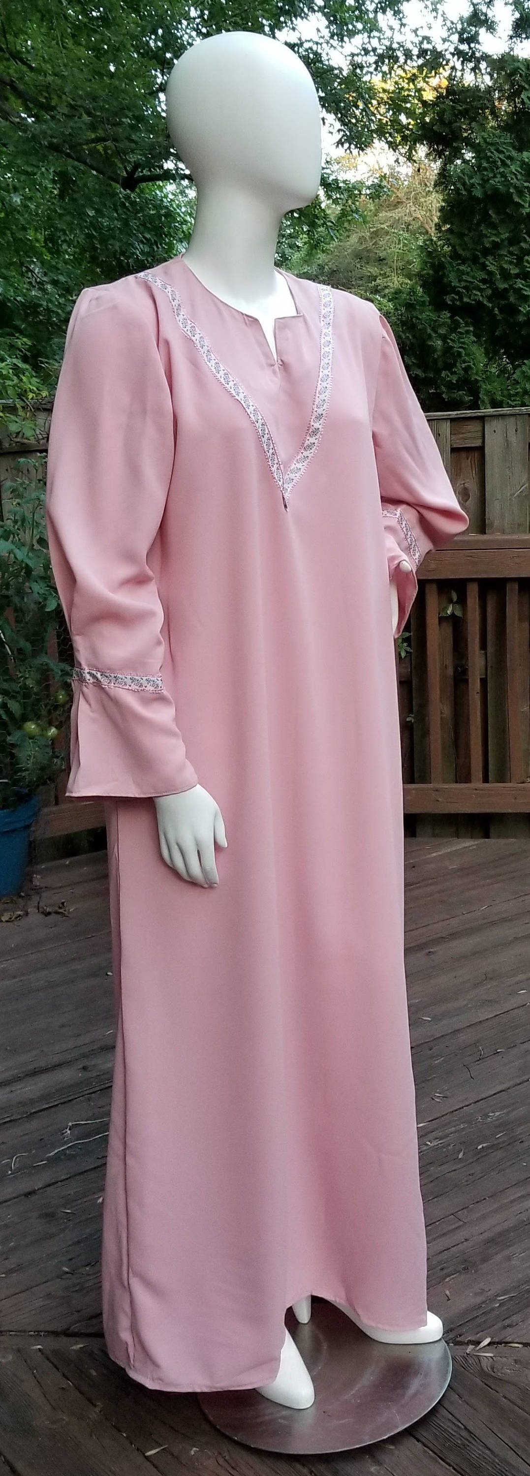 Pink Abaya with Scarf and V-shape ribbon trim (size: US 12 - US 14; L)