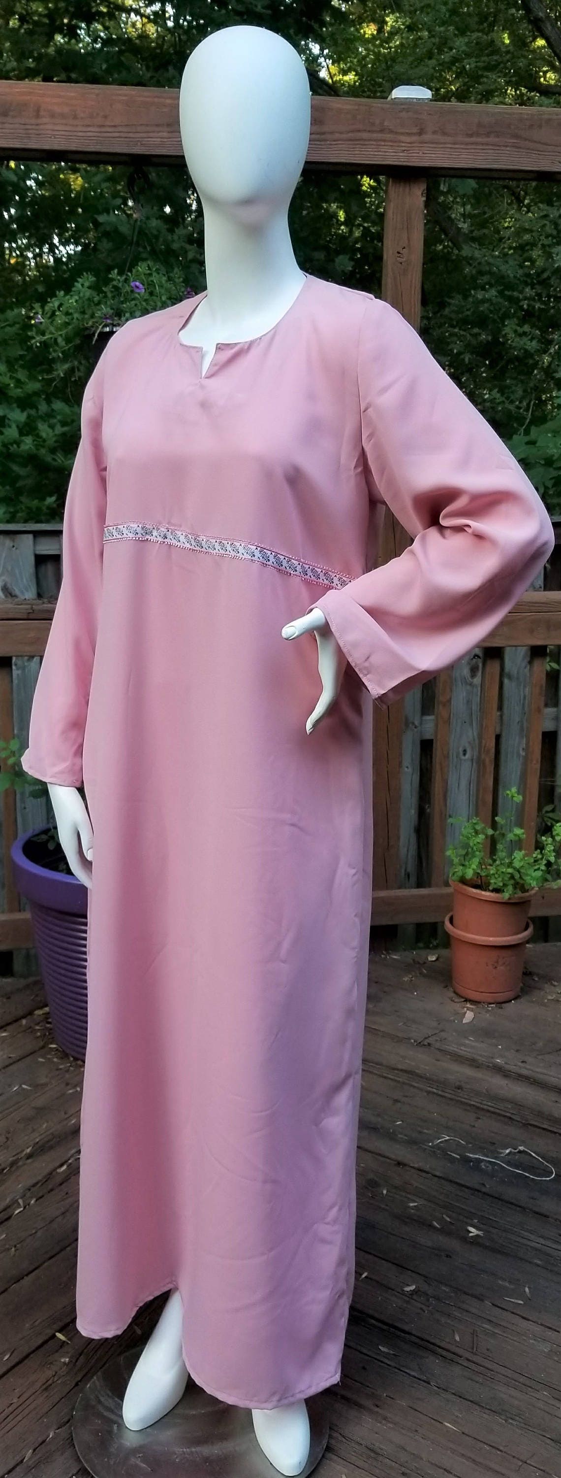 Pink Abaya with Ribbon Trim and Scarf (size: US 8 - US 10; L)