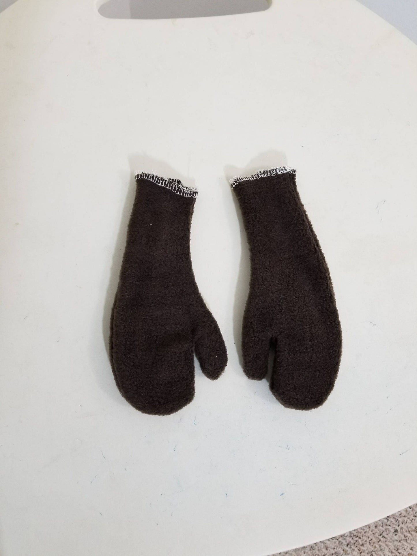 Fleece chocolate brown childrens mittens