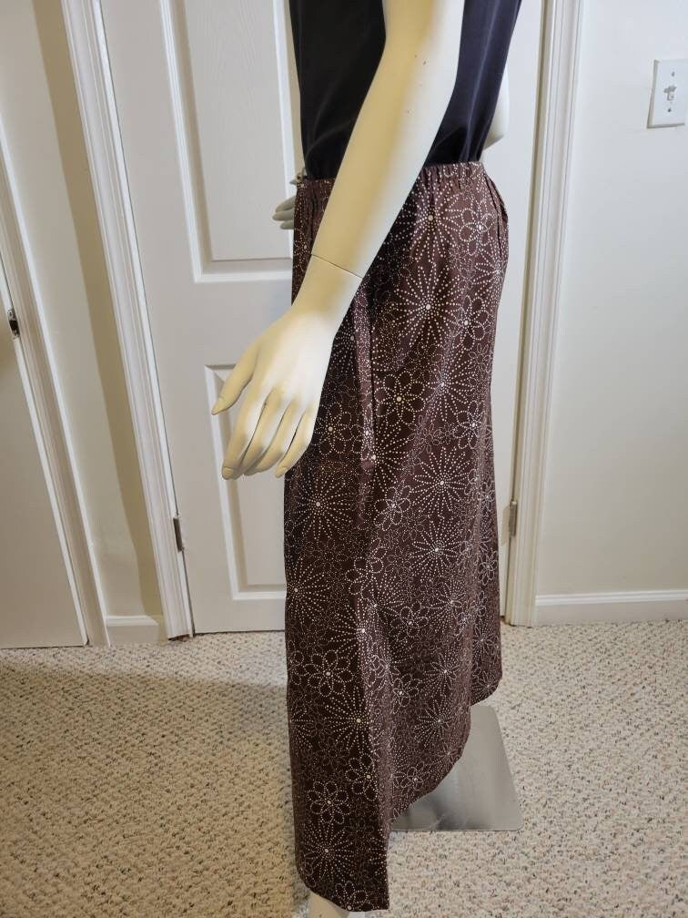 Skirt- brown with white flowers (size M; US 8)