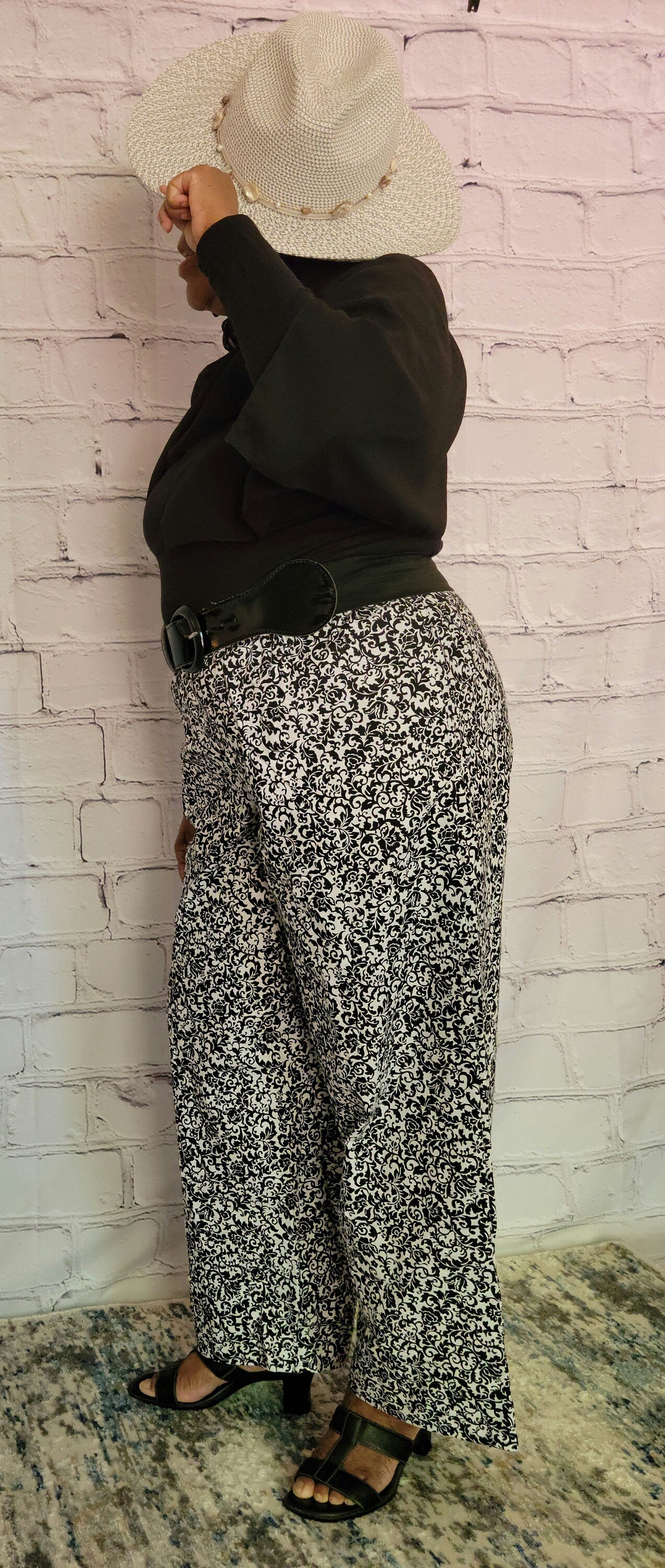 Palazzo summer pants; Cotton print, black white floral, elastic waist, belt loop, pockets, straight leg wide, US 10 12 18, M, L, XL