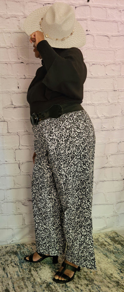 Palazzo summer pants; Cotton print, black white floral, elastic waist, belt loop, pockets, straight leg wide, US 10 12 18, M, L, XL