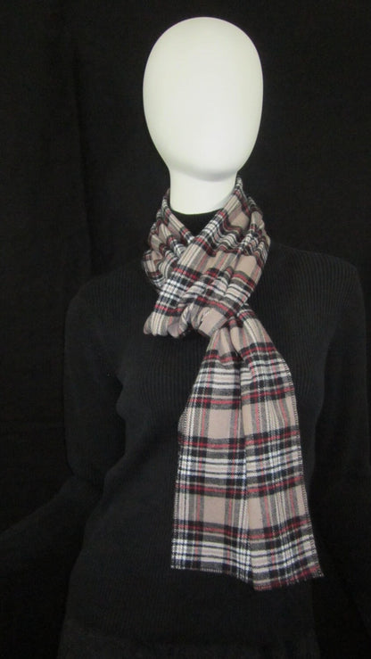 Flannel scarf in plaid black, red and light brown
