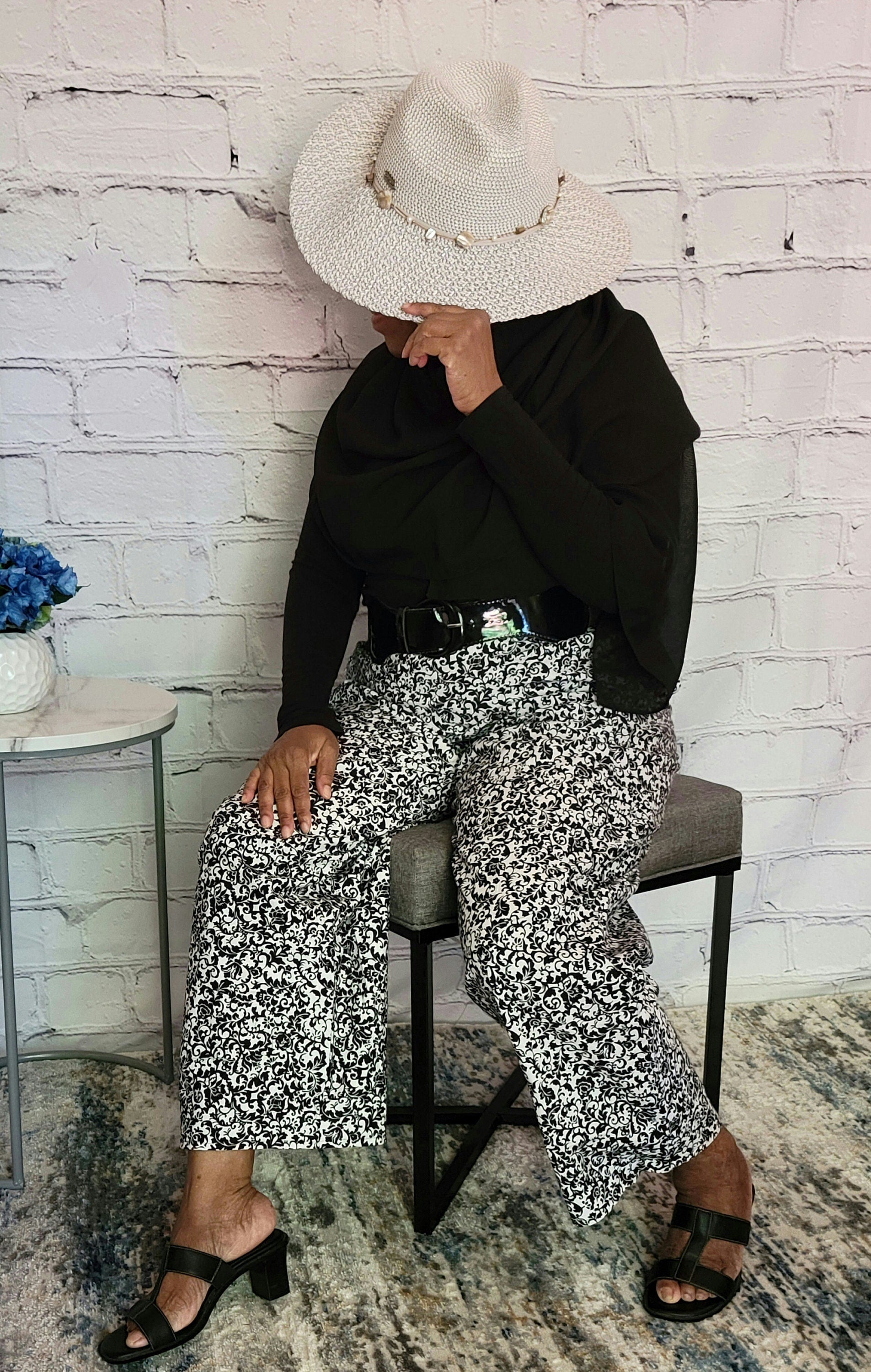 Palazzo summer pants; Cotton print, black white floral, elastic waist, belt loop, pockets, straight leg wide, US 10 12 18, M, L, XL