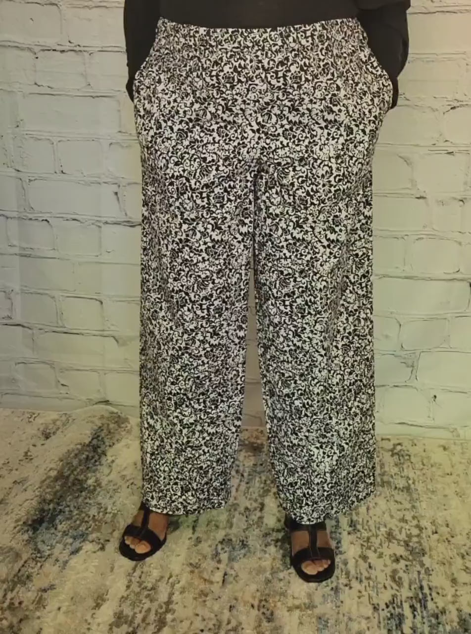 Palazzo summer pants; Cotton print, black white floral, elastic waist, belt loop, pockets, straight leg wide, US 10 12 18, M, L, XL
